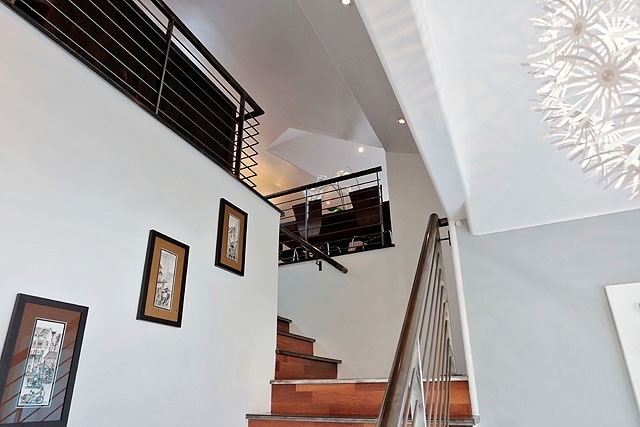 Building Photo - 6288 Dover St