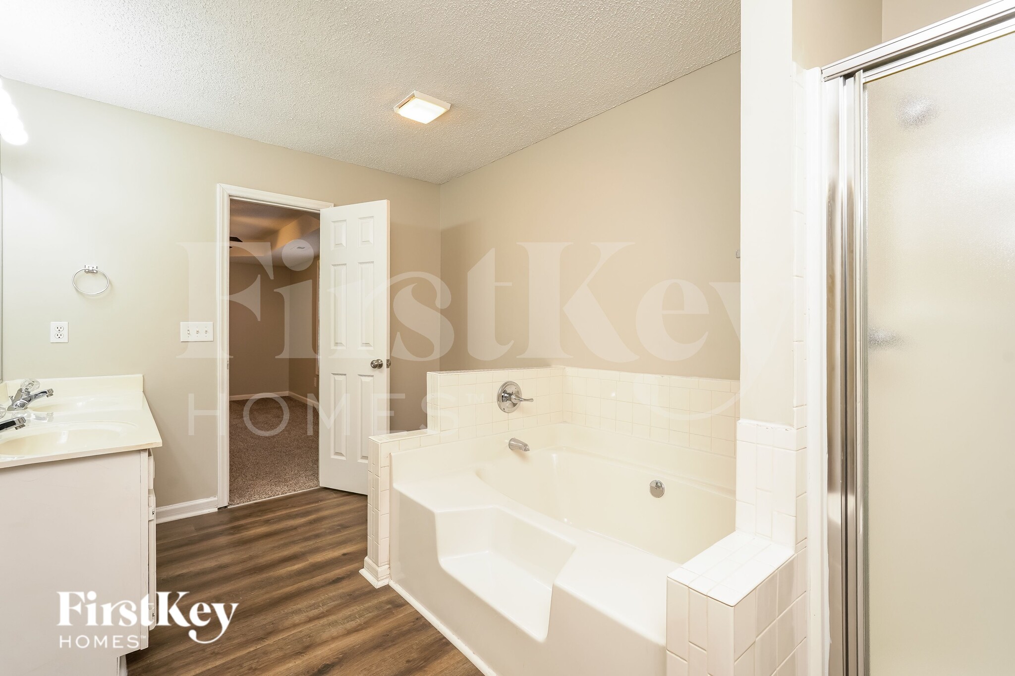 Building Photo - 139 Creek Meadow Dr