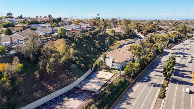 Building Photo - 590 Telegraph Canyon Rd