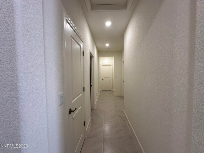 Building Photo - 6882 Pilot Peak Rd