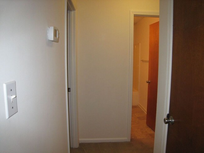 Building Photo - 111 Wyndham Cir