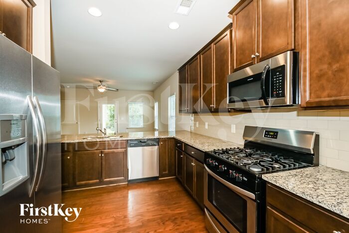 Building Photo - 136 Prominence Ct