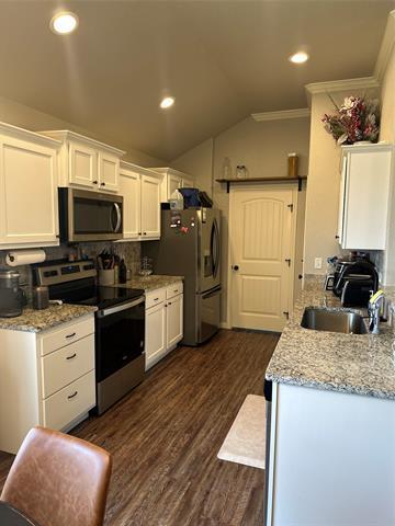 Building Photo - 5717 Foxfire Dr