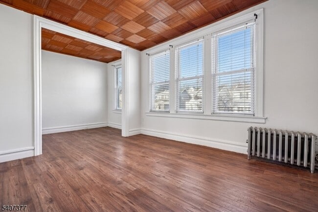 Building Photo - 60 Union Ave