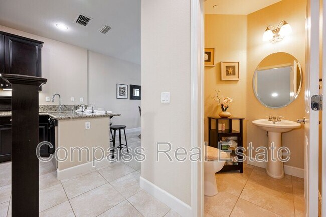 Building Photo - 265 Esfahan Ct