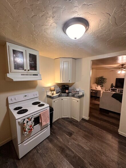 Building Photo - 236 First Mesa Dr