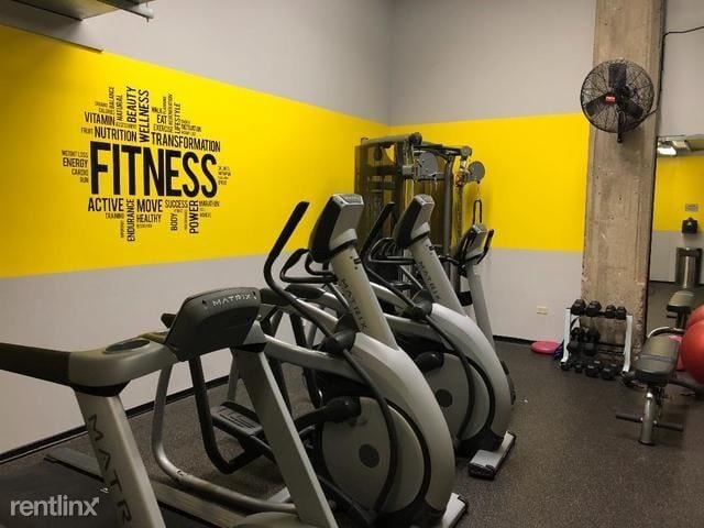 Building Photo - 1645 W Jackson Blvd