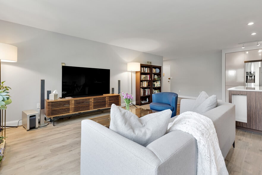 Building Photo - 4600 Connecticut Ave NW