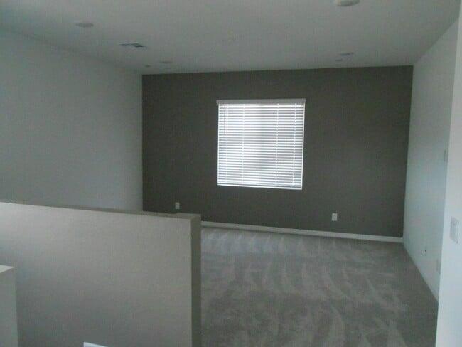 Building Photo - Beautiful Spacious Home in Henderson