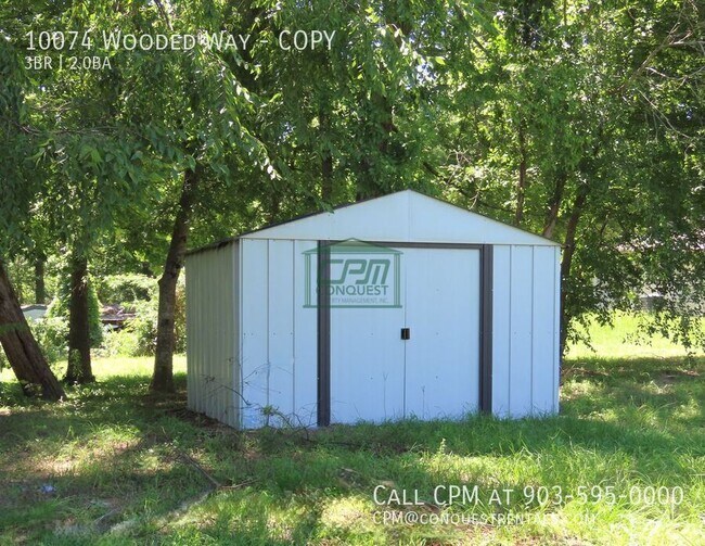 Building Photo - 10074 Wooded Way