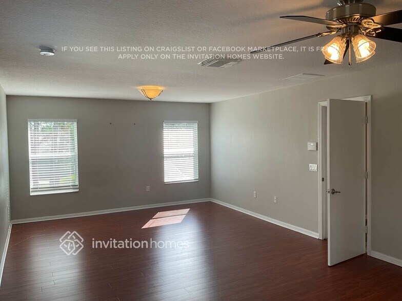 Building Photo - 301 Cardiff Dr