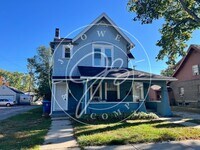 Building Photo - "Charming upper 2 Bedroom duplex, in Swant...
