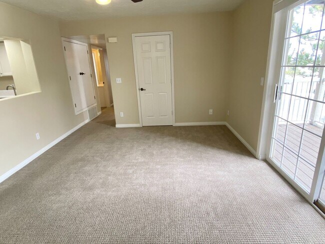 Building Photo - Beautiful 2 Bedroom Condo in North Orem