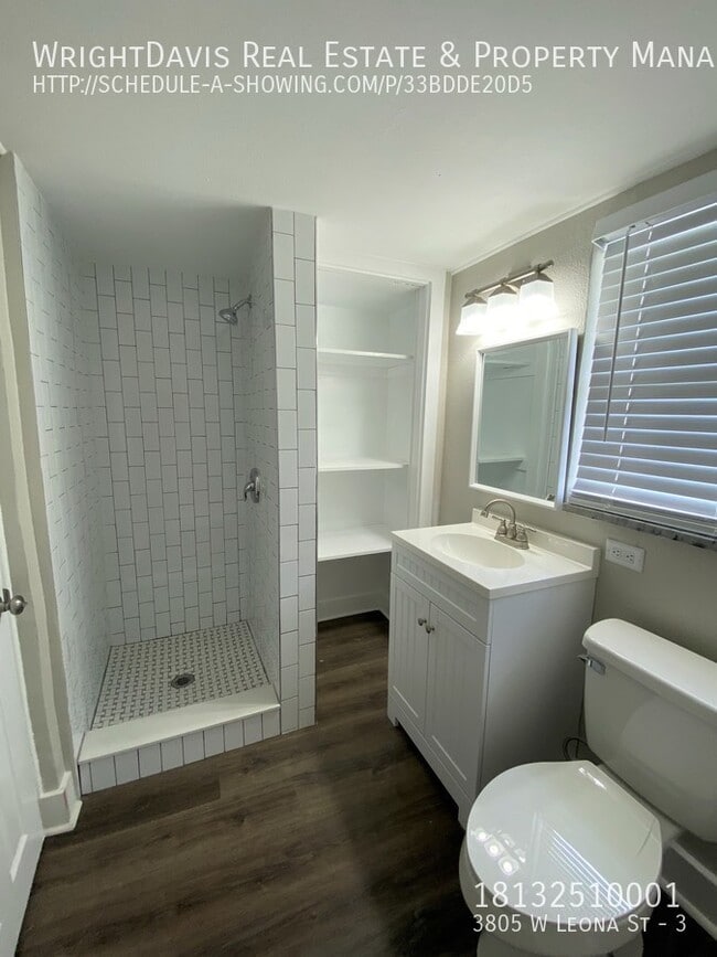 Building Photo - 3805 W Leona St