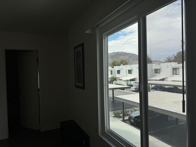 Building Photo - 48728 Desert Flower Dr