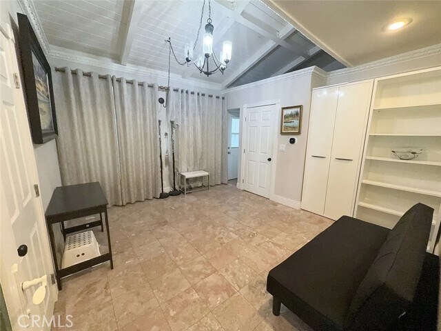 Building Photo - 902 Coronado Dr