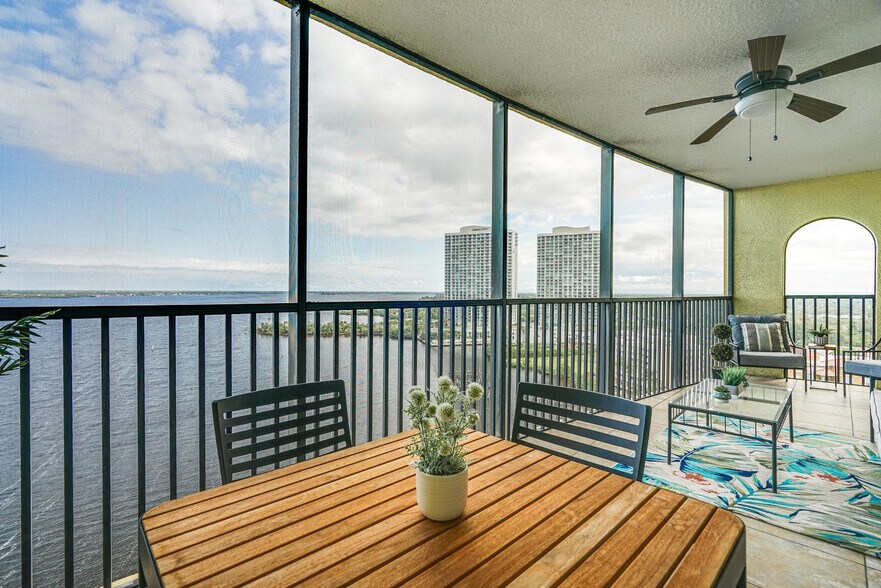 Building Photo - 2797 First Street-SI FL14-ID1546387P