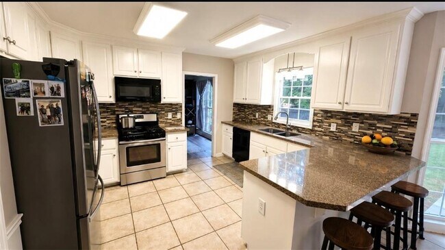Building Photo - 6116 Braidwood Ln