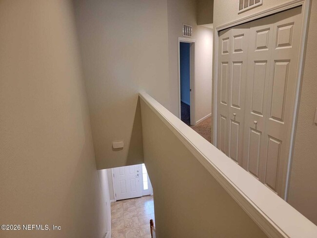 Building Photo - 6791 Roundleaf Dr