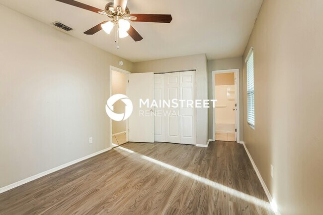 Building Photo - 3 Bedroom Pet-Friendly Home in Cape Coral, FL with Main Street Renewal