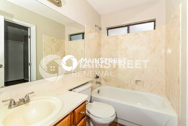 Building Photo - 4 Bedroom Pet-Friendly Home in Tucson, AZ ...