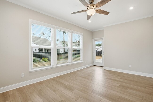 Building Photo - 3-Bed Corner Lot Home in Waterways Community