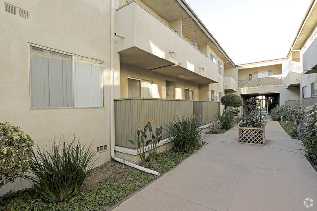 Building Photo - Anza North Apartments