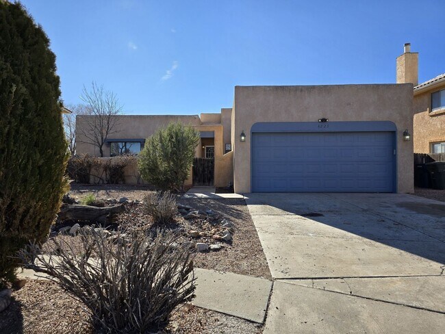 Building Photo - 4223 Sundance St