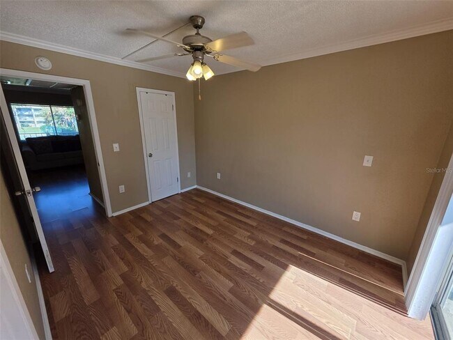 Building Photo - 139 Oyster Bay Cir