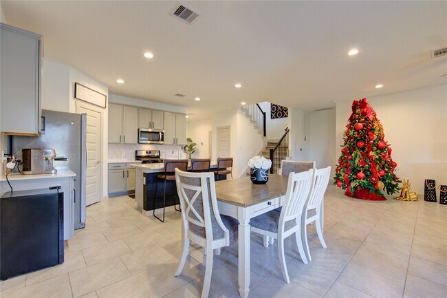 Building Photo - 3902 Elk Crk Ct