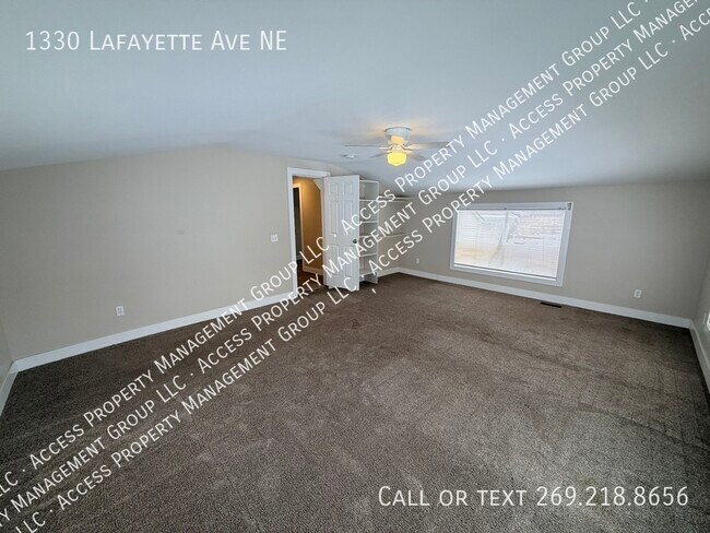 Building Photo - 1330 Lafayette Ave NE