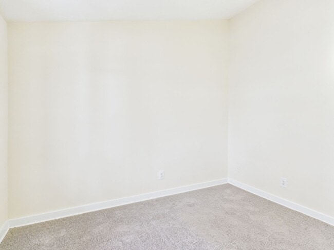 Building Photo - 3204 Midlothian Tpke