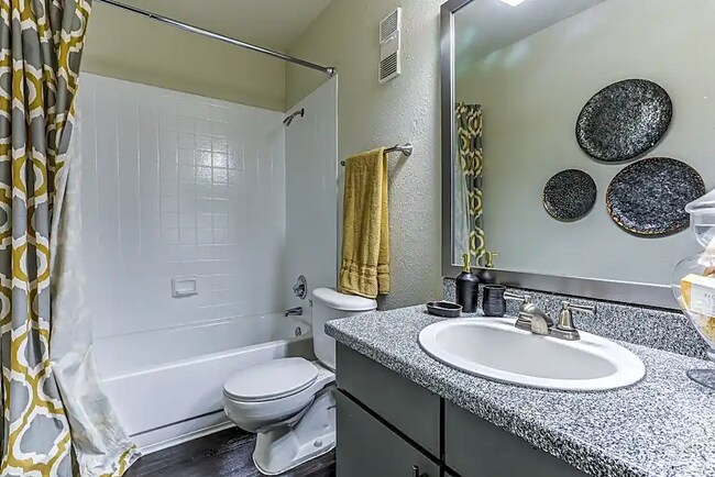 Building Photo - 2 bed ONLY - $1,235!