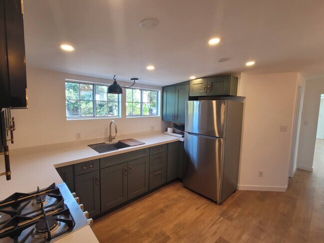 Kitchen - 7934 Zeus Dr