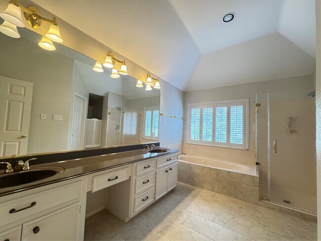 Building Photo - 6926 Hearthside Dr