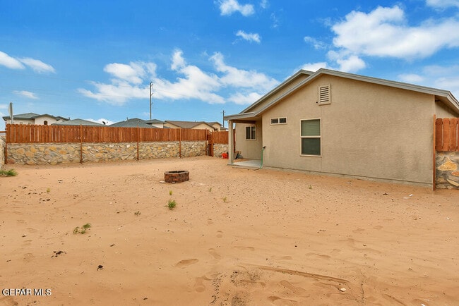 Building Photo - 14973 Louis Baudoin