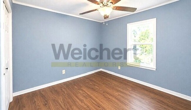 Building Photo - 4106 Orion St