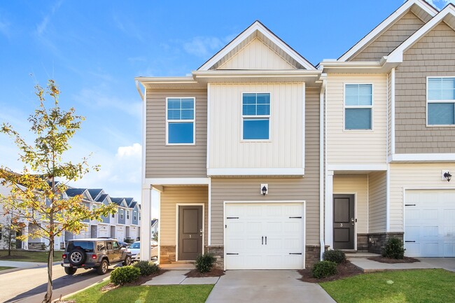 Building Photo - 1 Oak Rose Dr