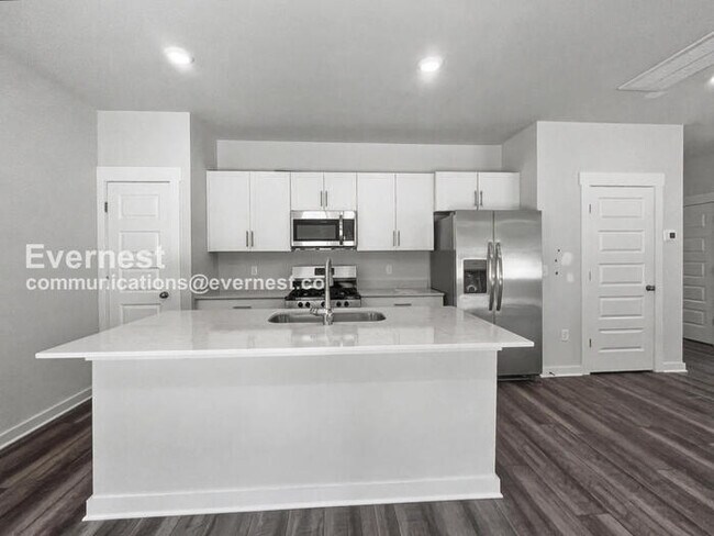 Building Photo - 2284 Robert Gwynne Dr