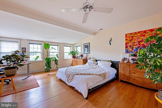 Building Photo - 3512 35th St NW