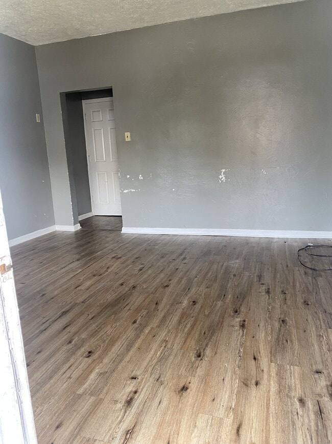 Building Photo - 1531 4th Ave