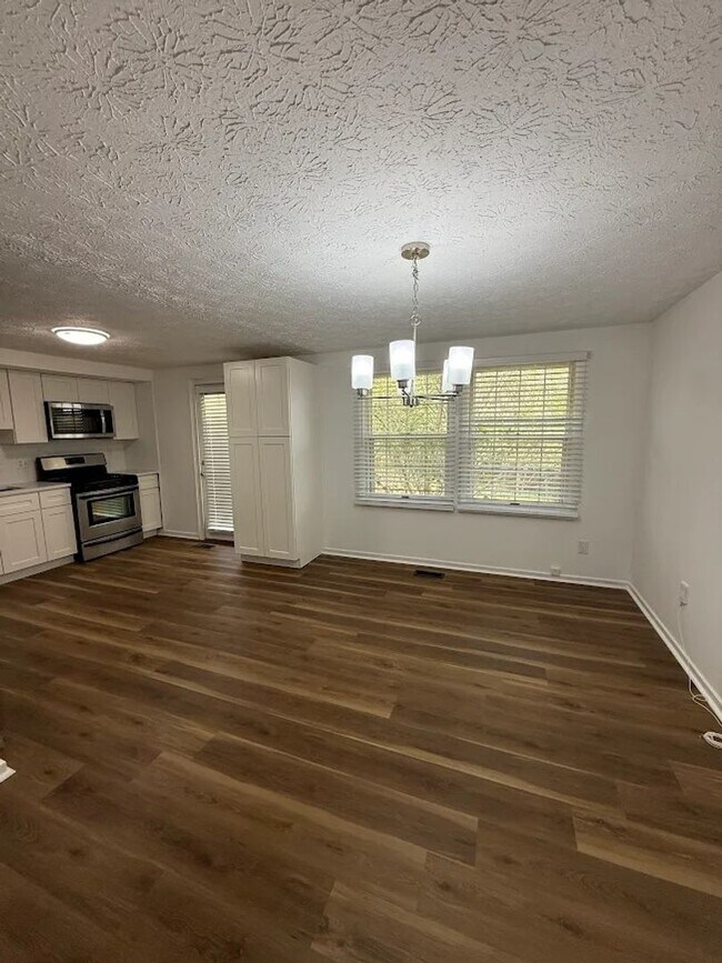 Building Photo - Spacious 4-Bedroom Home in Peachtree City! ***Get 50% Off Your First Month! Limited Time – Ends A...