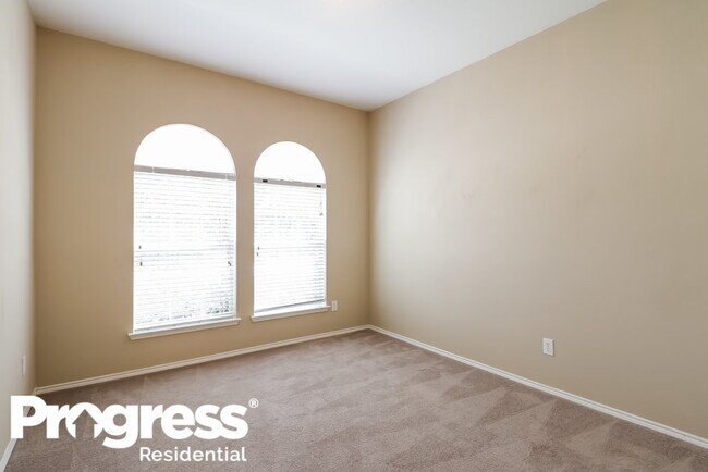 Building Photo - 1010 Weeson Rd