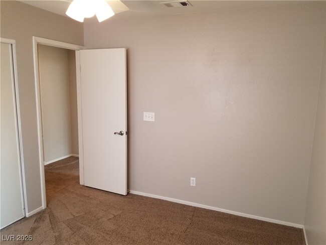 Building Photo - 305 Windmere St