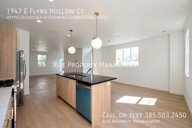 Primary Photo - 1947 Flyns Hollow Ct