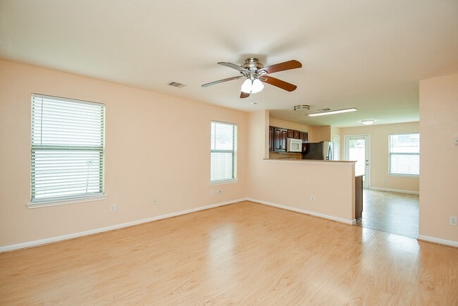 Building Photo - 2631 Skyview Trace Ct