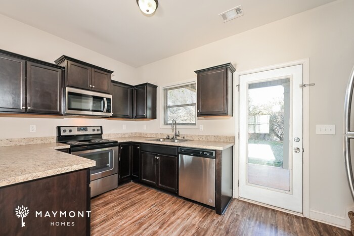 Building Photo - 1029 Allegiance Dr