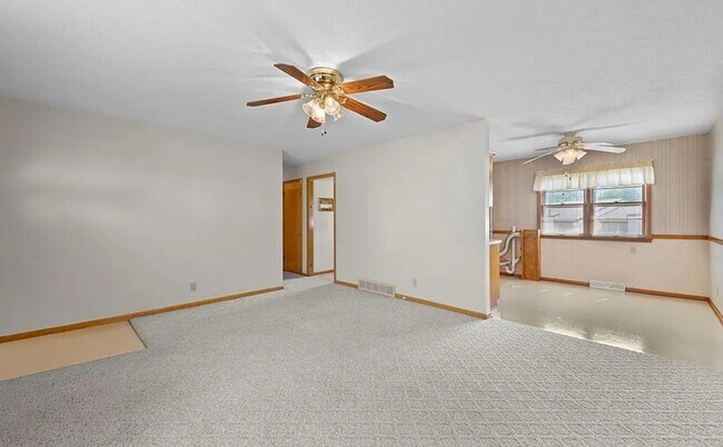 Building Photo - 813 NE 86th St