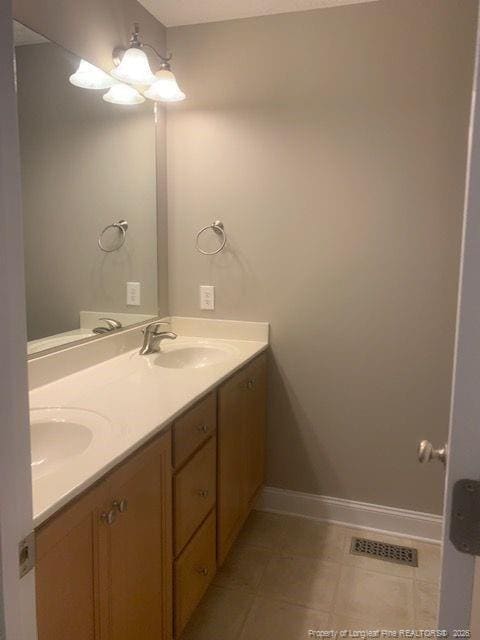 Building Photo - 670 Amberdale Cir W