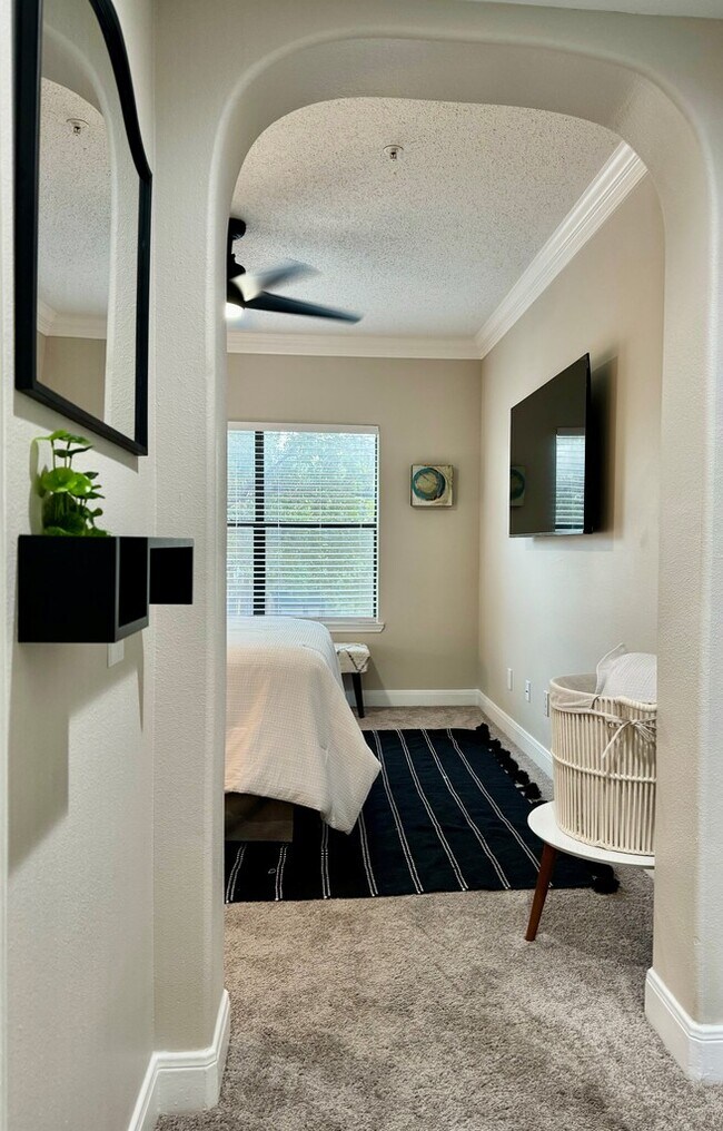 Building Photo - One Month Free – More Comfort, Less Cost